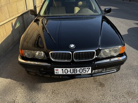 BMW 735 1989