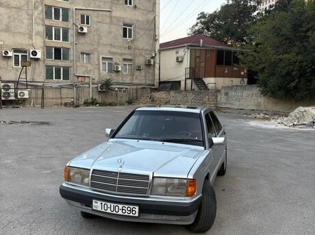 Mercedes 190