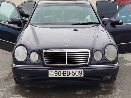 Mercedes E 230