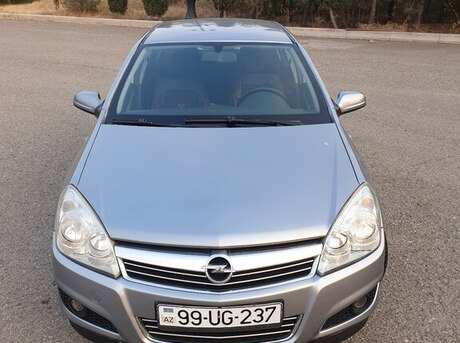 Opel Astra 2008