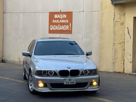 BMW 525