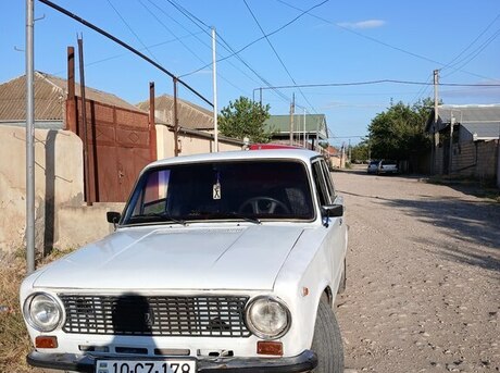 LADA (VAZ) 21011 1984