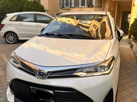 Toyota Corolla Fielder 2018