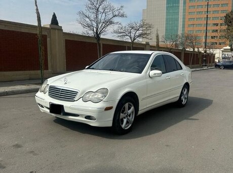 Mercedes C 240