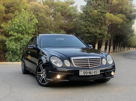 Mercedes E 320