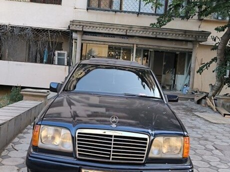 Mercedes E 220