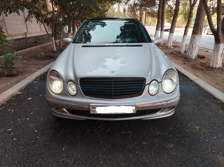 Mercedes E 270 2003