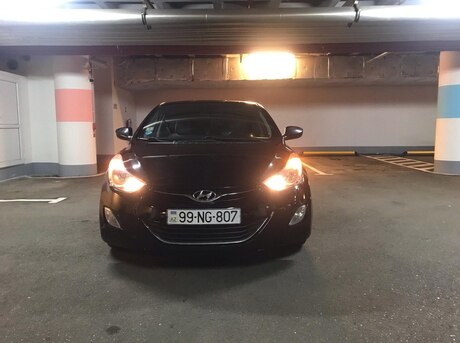 Hyundai Elantra 2013