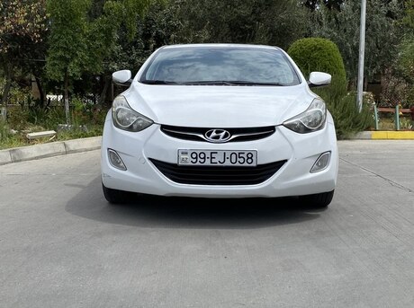 Hyundai Elantra 2011