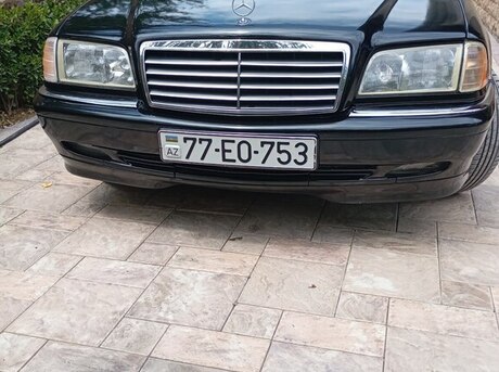 Mercedes C 200