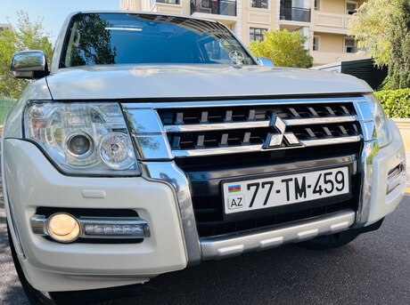Mitsubishi Pajero 2017