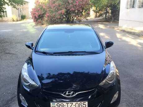 Hyundai Elantra 2011