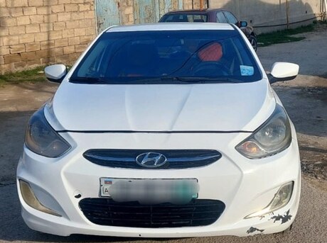 Hyundai Accent 2011