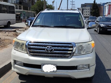 Toyota Land Cruiser 2011