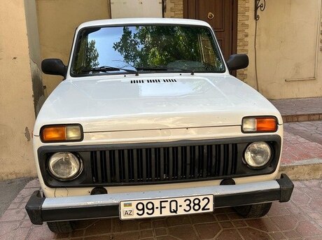 LADA (VAZ) Niva