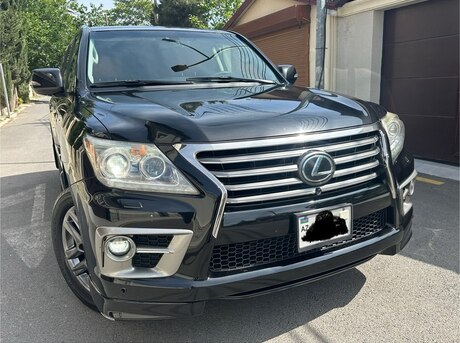 Lexus LX 570 2013