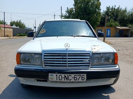 Mercedes 190