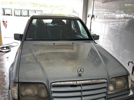 Mercedes E 220 1994