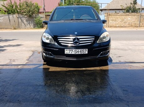 Mercedes B 170