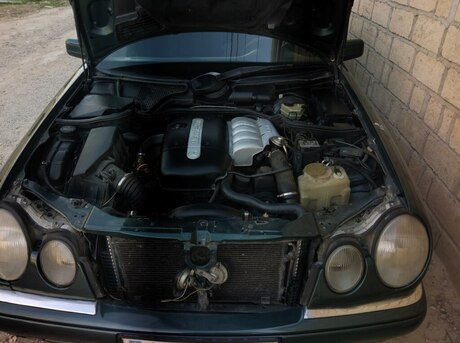 Mercedes E 220 1998