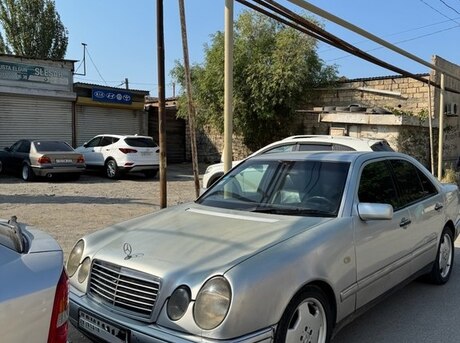 Mercedes E 220 1999
