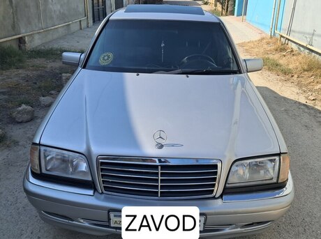 Mercedes C 240