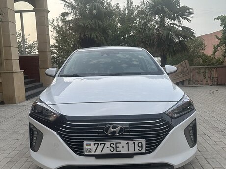 Hyundai IONIQ