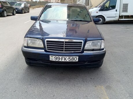 Mercedes C 240