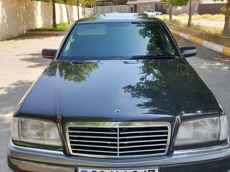 Mercedes C 180