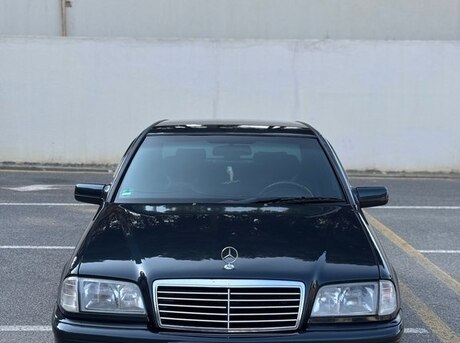 Mercedes C 180