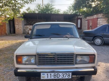 LADA (VAZ) 2107
