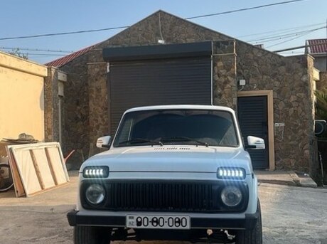 LADA (VAZ) Niva 2013