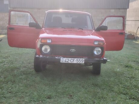 LADA (VAZ) Niva 1985