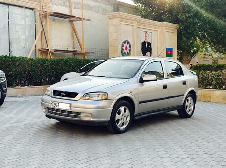 Opel Astra 2000