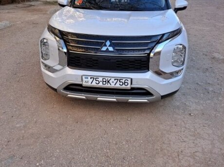 Mitsubishi Outlander 2022