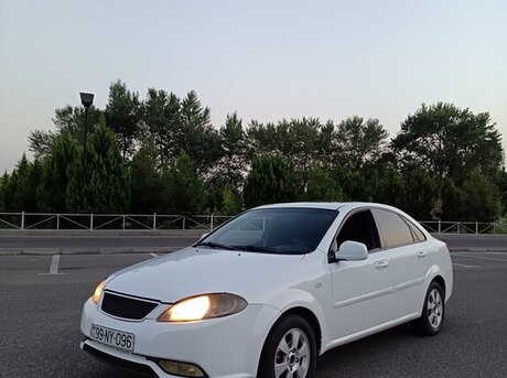 Daewoo Gentra 2014