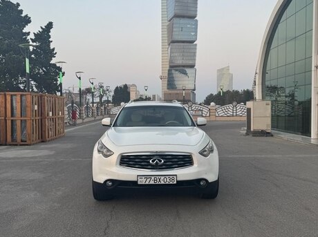 Infiniti FX 2010
