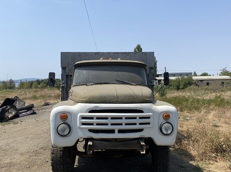 ZIL 130