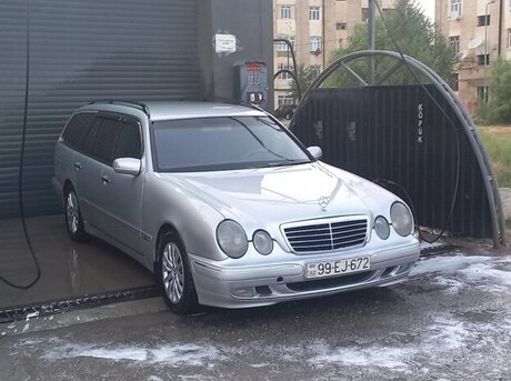 Mercedes E 220 1999