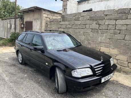 Mercedes C 200