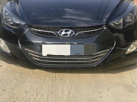 Hyundai Elantra 2012