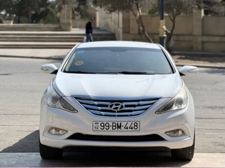 Hyundai Sonata 2011