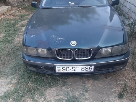 BMW 523