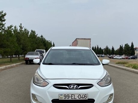 Hyundai Accent 2013