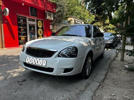 LADA (VAZ) Priora 2017