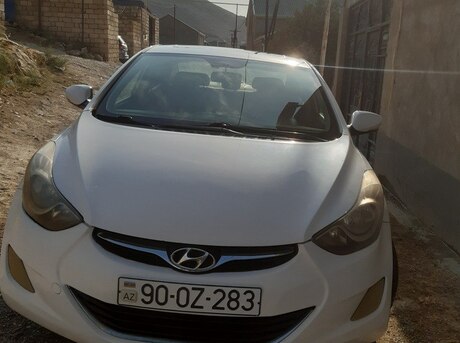 Hyundai Elantra 2012