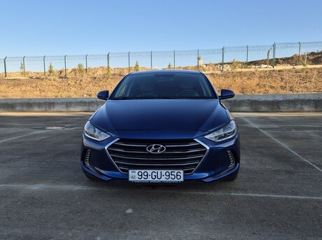 Hyundai Elantra 2017