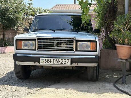 LADA (VAZ) 2107