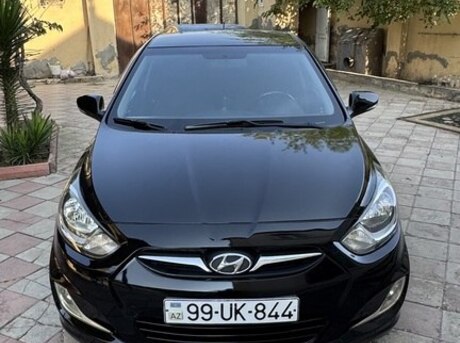 Hyundai Accent 2011
