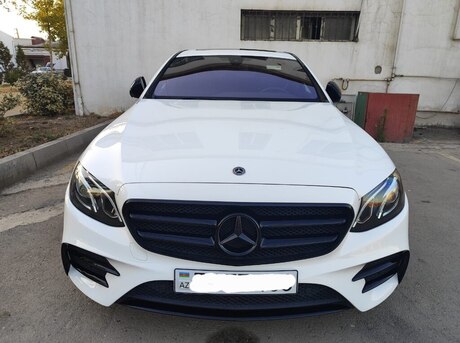 Mercedes E 300